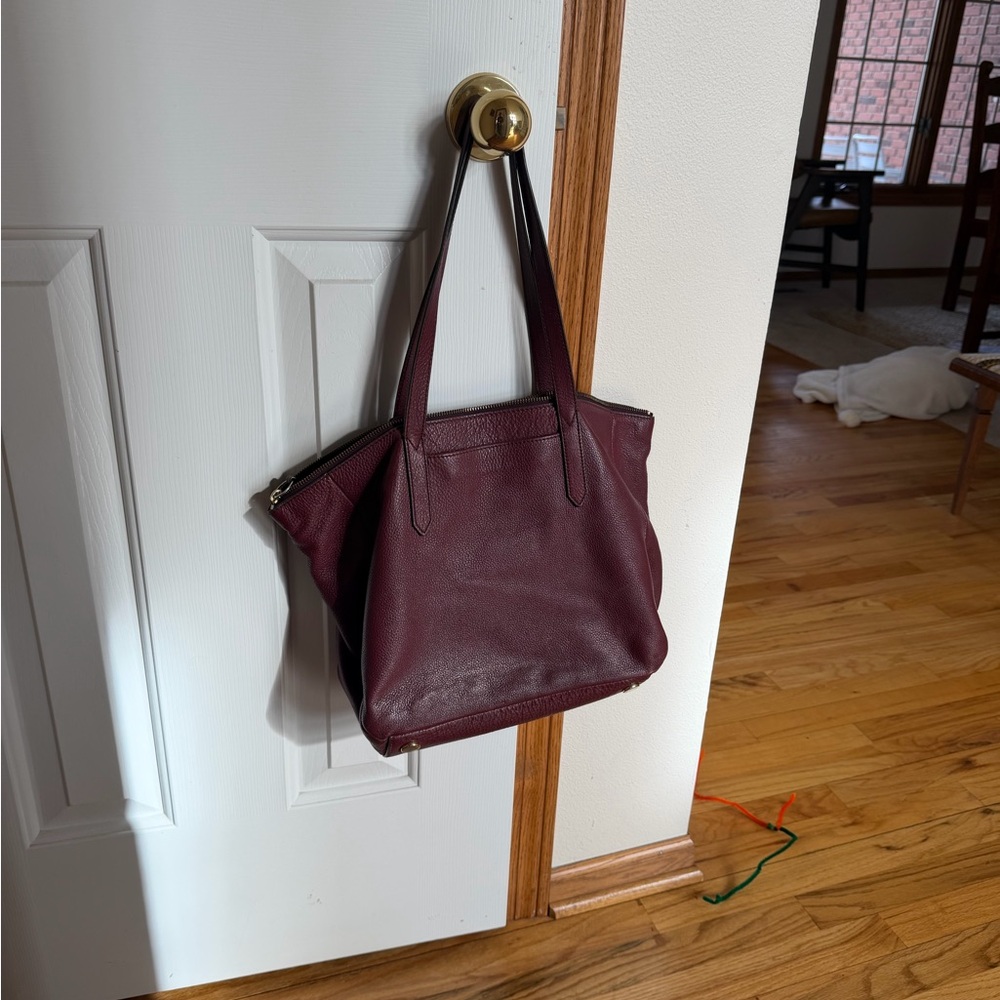 Chic Burgundy Leather Tote Bag